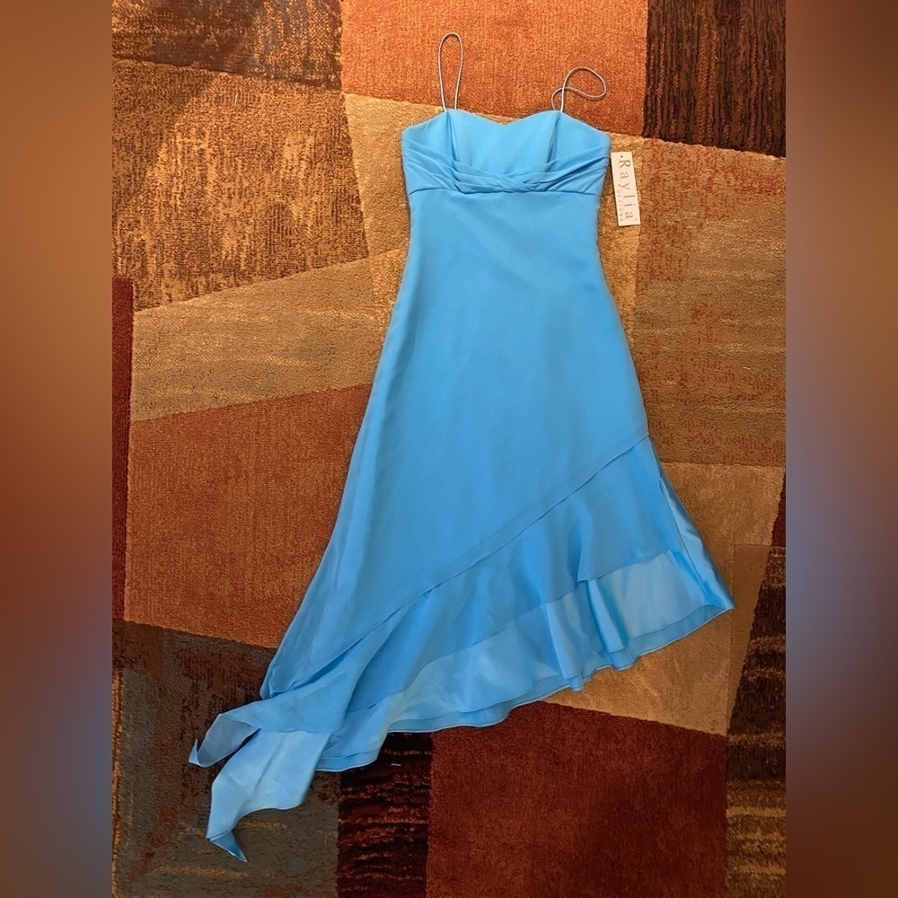 NWT Turquoise Spaghetti Strap Fit & Flare Asymmetrical Layered Hem Formal Dress - Picture 9 of 12